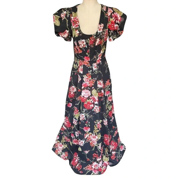 GOOP G. Label Rita Round-Neck Gown in Black Ground Floral - Picture 6 of 14